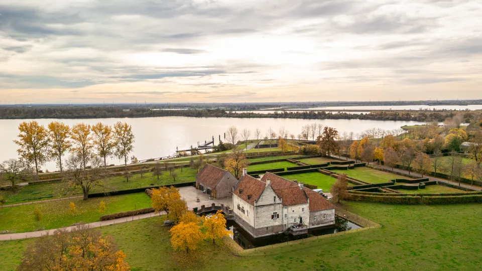 Kasteelhoeve De Grote Hegge